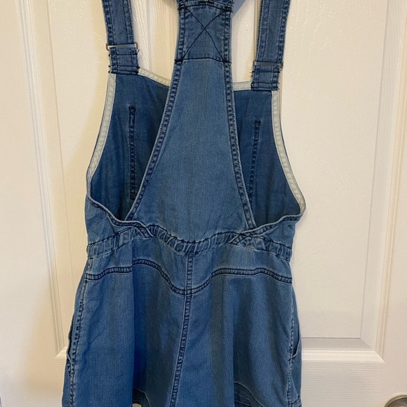 Aritzia Wilfred Free Beatriz Chambray Jean Shorts Overall Romper Size XS - Picture 8 of 15